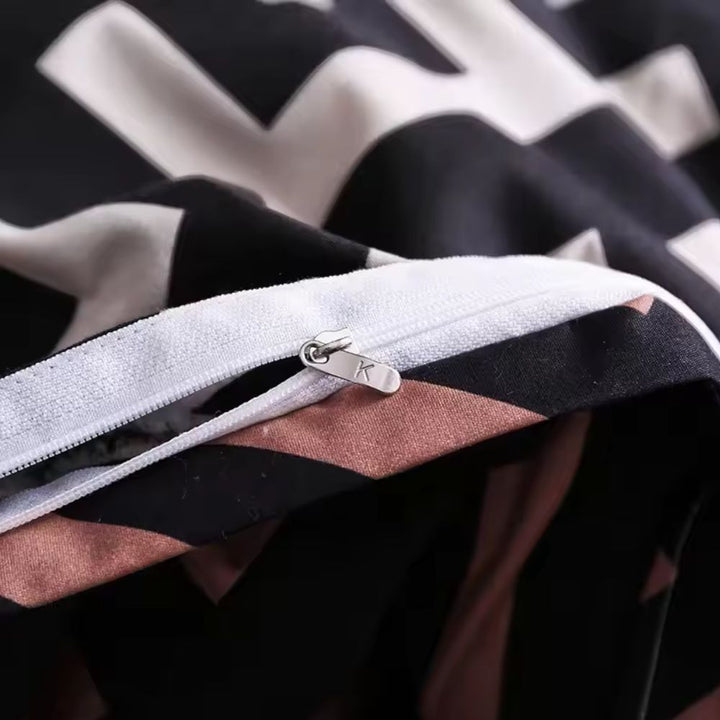 Black and White Maze Print Duvet Cover Set zip closure detail