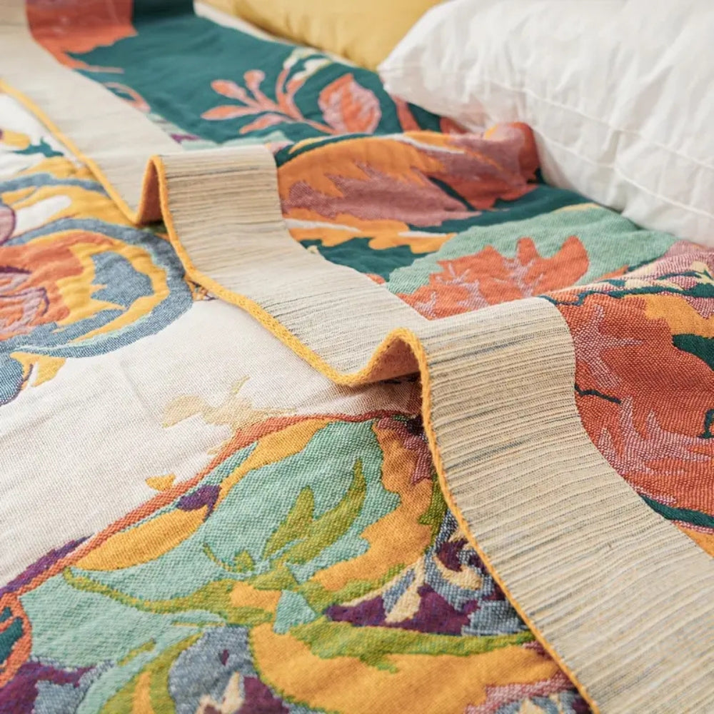 Bordered Floral Jacquard Cotton Throw edge and border detail
