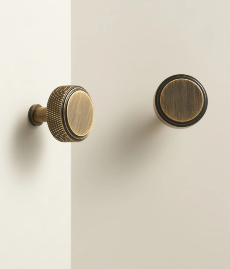 Antique Brass Diamond-Knurled Cabinet Knob group shot