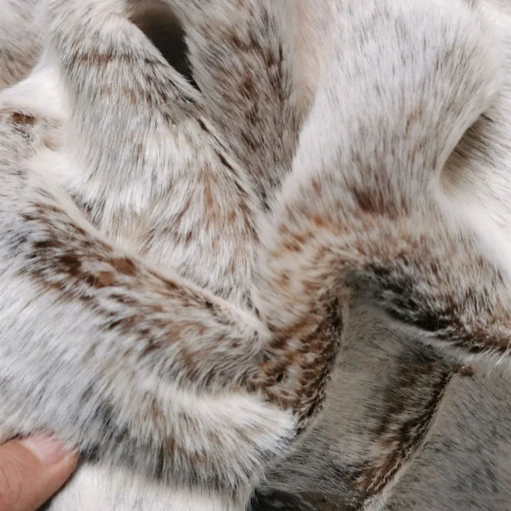 Cozy Faux Fur Throw Blanket texture detail