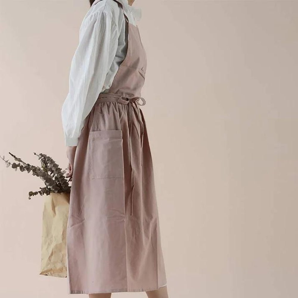 Cross-Back Cotton Kitchen Apron cross-back strap detail