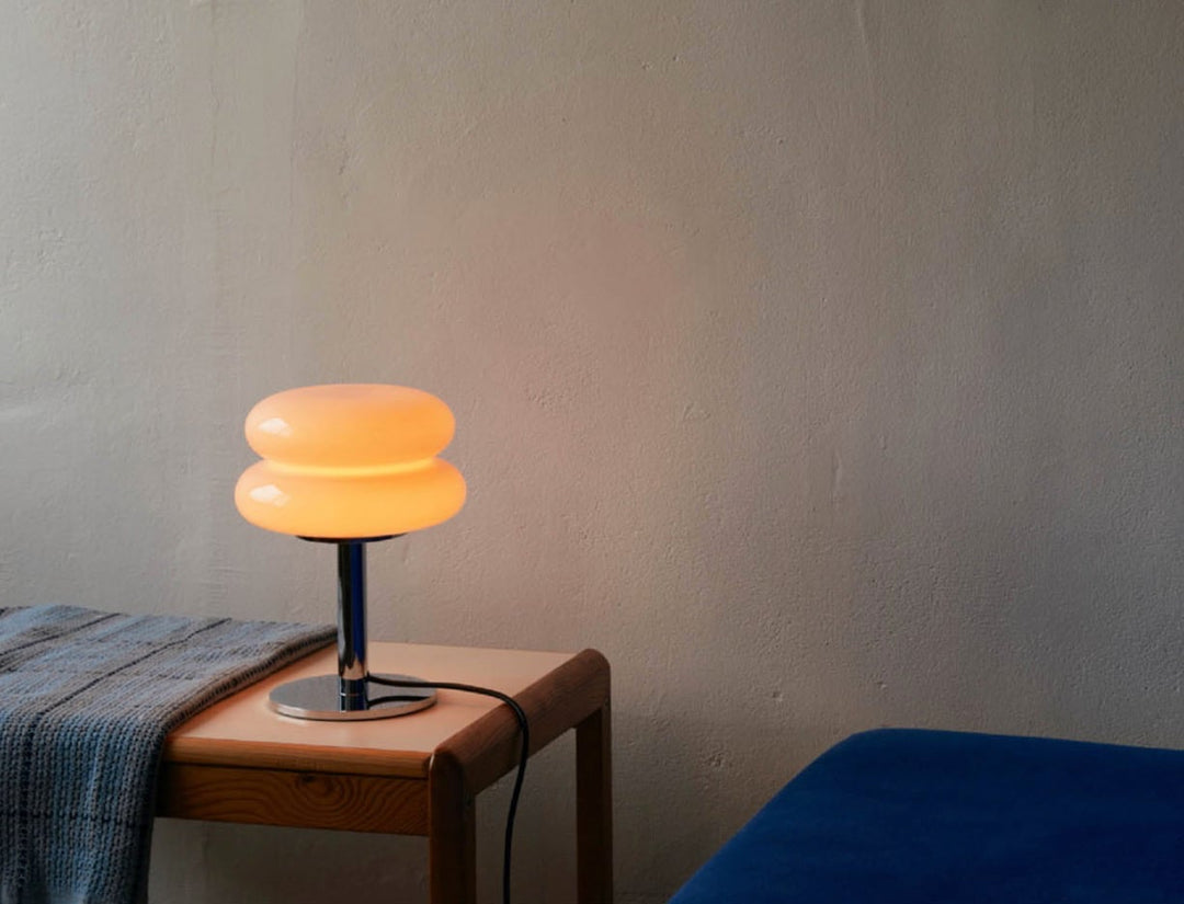 Peach Glass Snowman Table Lamp detail view