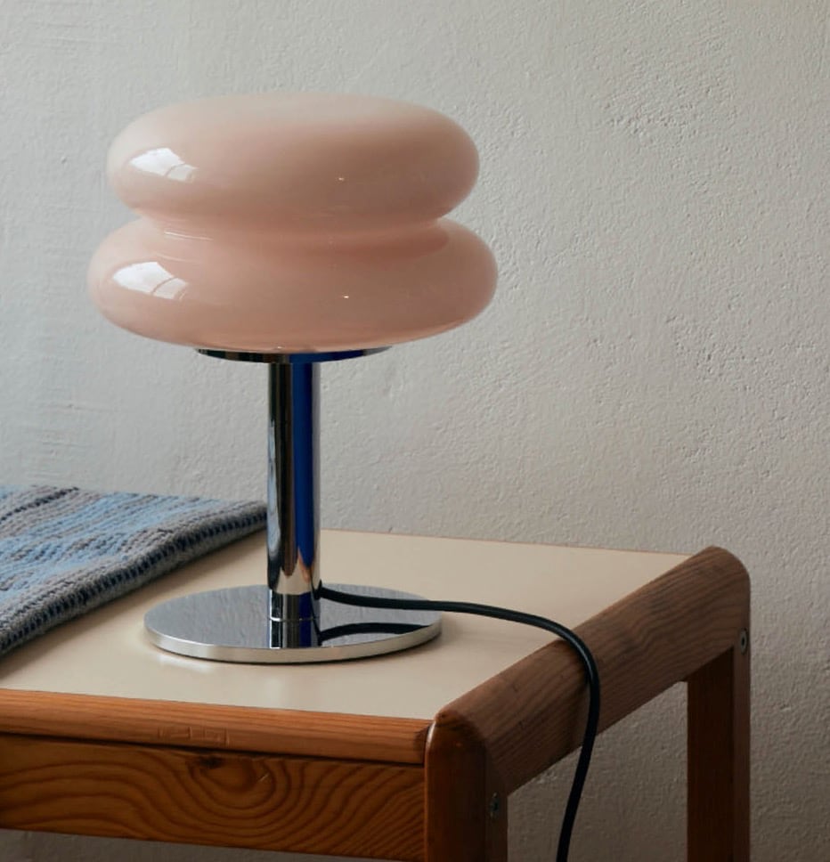 Peach Glass Snowman Table Lamp detail view