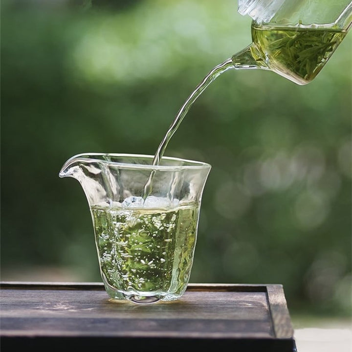 Hammered Glass Tea Fair Cup texture close-up