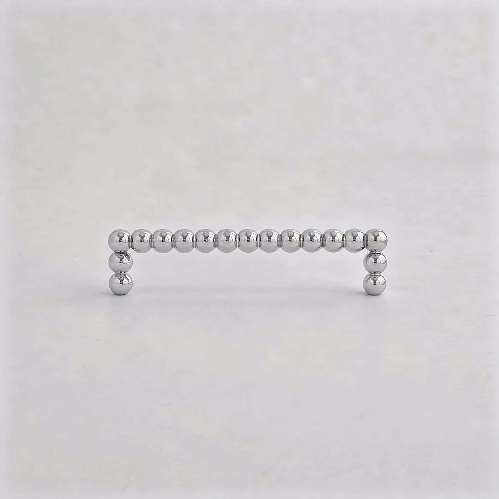 Medium / Silver (clean, no text)