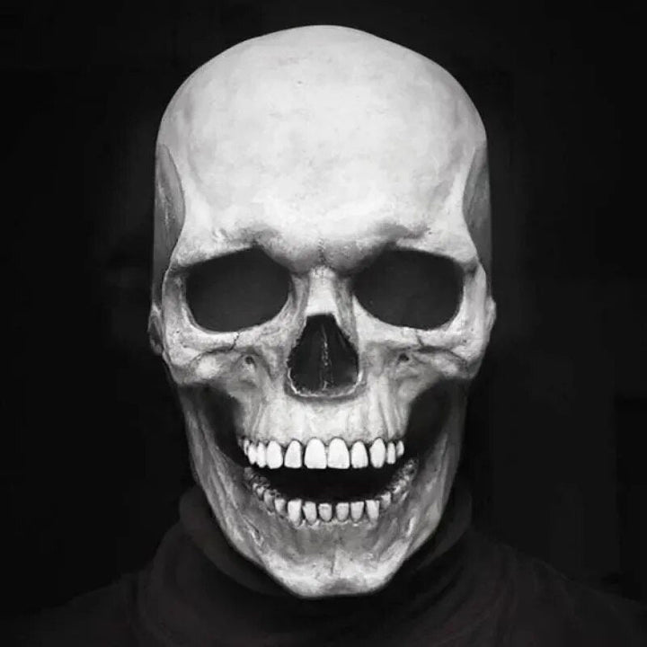 White Latex Movable-Jaw Skull Mask detail view