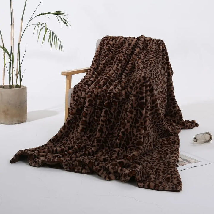 Leopard Print Velvet Throw Blanket short-pile texture detail