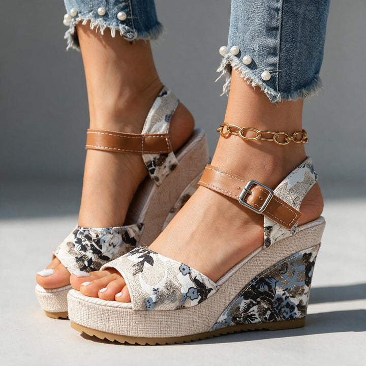 Multicolor Daisy Heels detail
