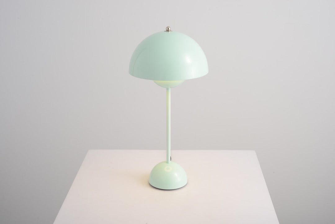 Color-Changing Mushroom Table Lamp