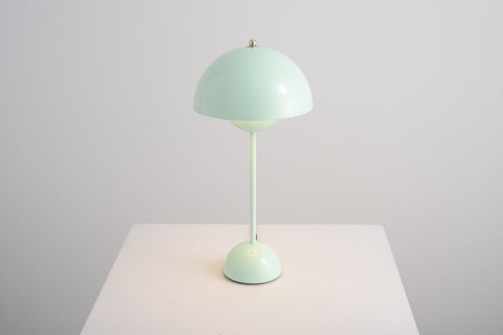 Color-Changing Mushroom Table Lamp