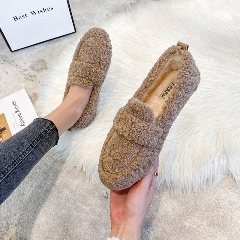 Plush Closed-Toe Slippers colour range flat lay