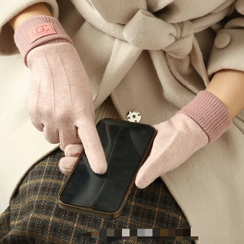 Cashmere blend touchscreen gloves, ribbed cuff detail