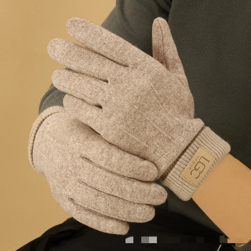 Cashmere blend touchscreen gloves, back of hand view