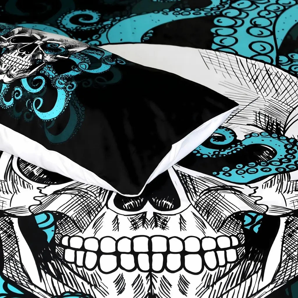 Skull and Tentacle Print Duvet Cover Set fabric fold detail