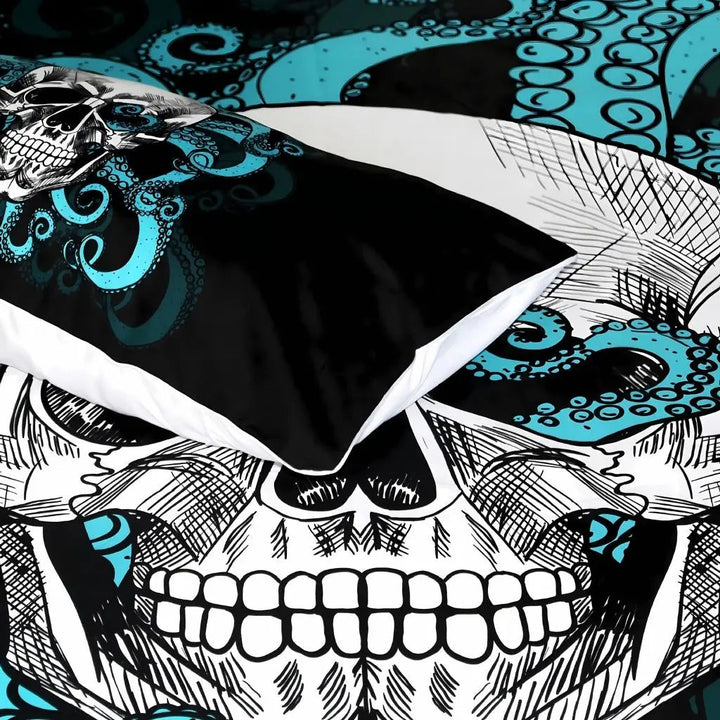 Skull and Tentacle Print Duvet Cover Set fabric fold detail