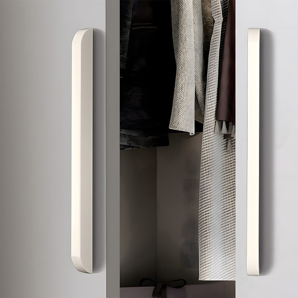 Soft-Curve Aluminum Cabinet Pulls side view