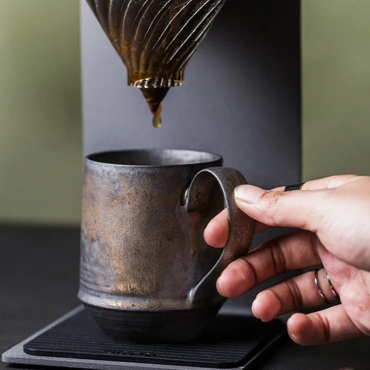 Rustic Harvest Handcrafted Ceramic Mugs: Vintage Farmhouse Style for Cozy Beverages