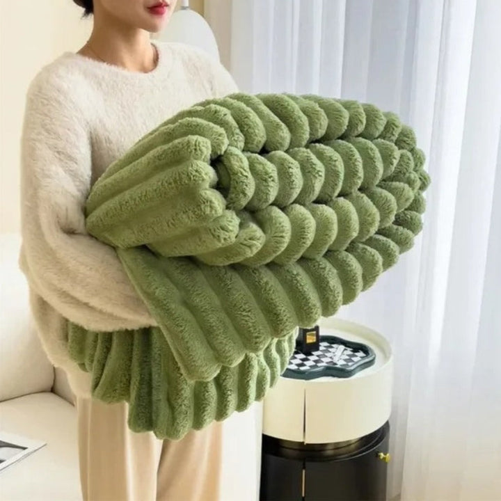 Green velvety microfleece throw blanket