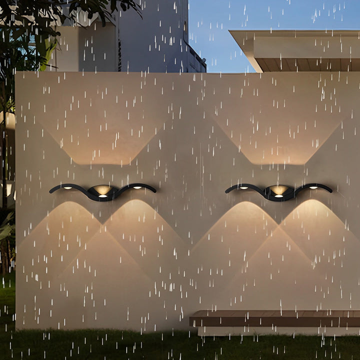 Layered-Beam Aluminum Patio Light
