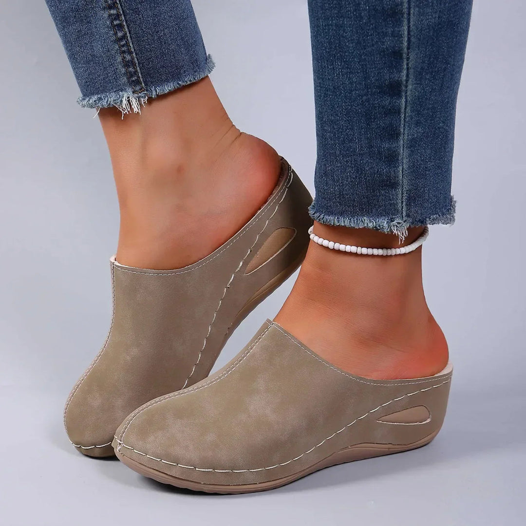 Slip-On Comfort Clogs with Cushioned Insole and Lightweight Sole for Women