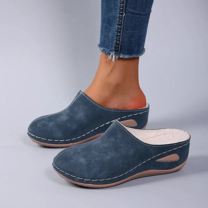 Slip-On Comfort Clogs with Cushioned Insole and Lightweight Sole for Women