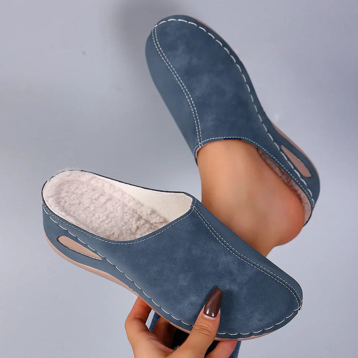 Slip-On Comfort Clogs with Cushioned Insole and Lightweight Sole for Women