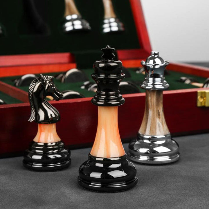 Zinc Alloy Wooden Chess Set board detail